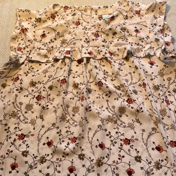 LOFT White Floral Cap Sleeve Blouse XL Pit to Pit 25” Preworn - Picture 4 of 13